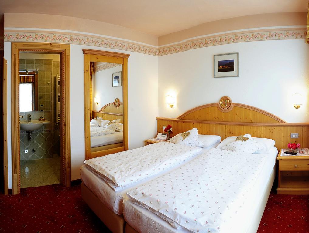 Hotel Cesa Padon Arabba Værelse billede